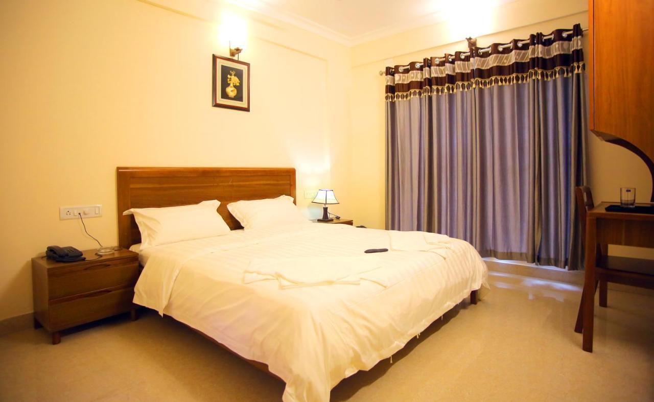 The Lounge Business Hotel Bengaluru Kültér fotó